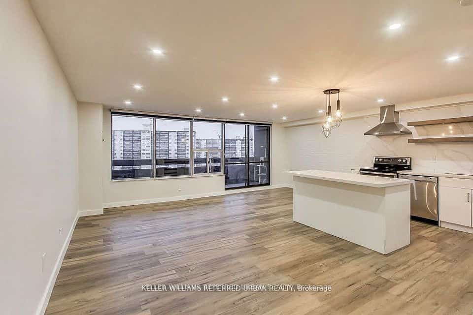11 Wincott Drive #1215, Toronto, ON M9R 2R9