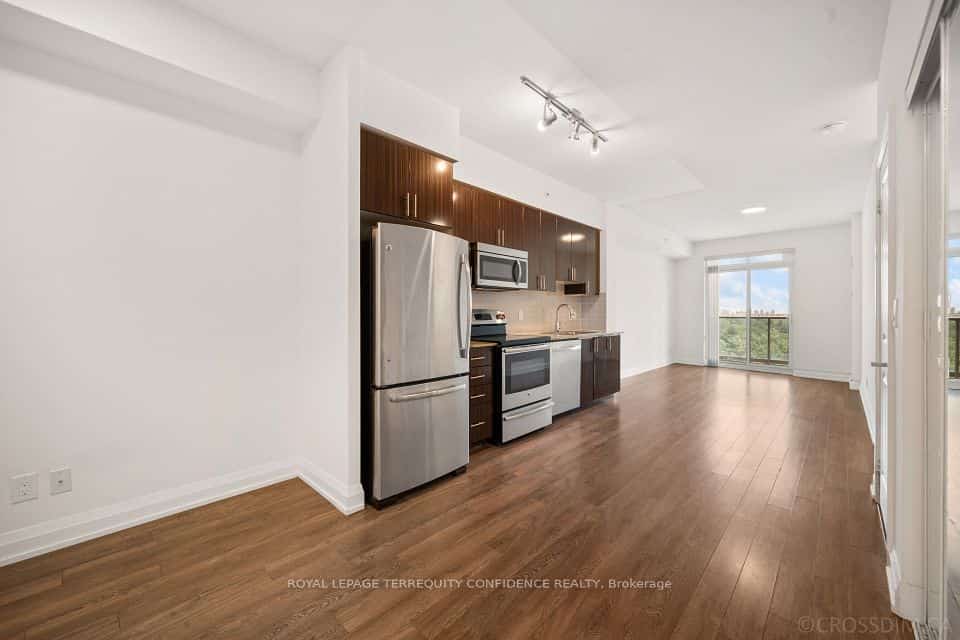 7161 Yonge Street #727, Markham, ON L3T 0C8