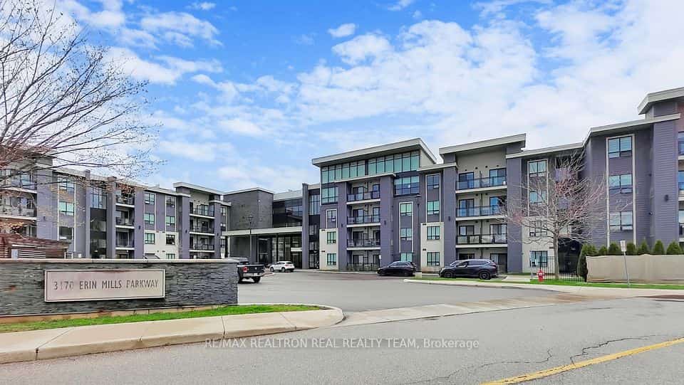 3170 Erin Mills Parkway #332, Mississauga, ON L5L 0B6