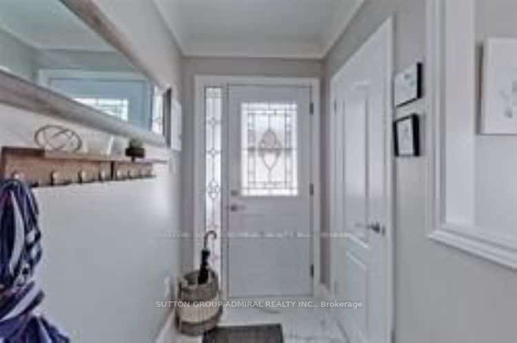 114 Cartier Crescent, Richmond Hill, ON L4C 2N6