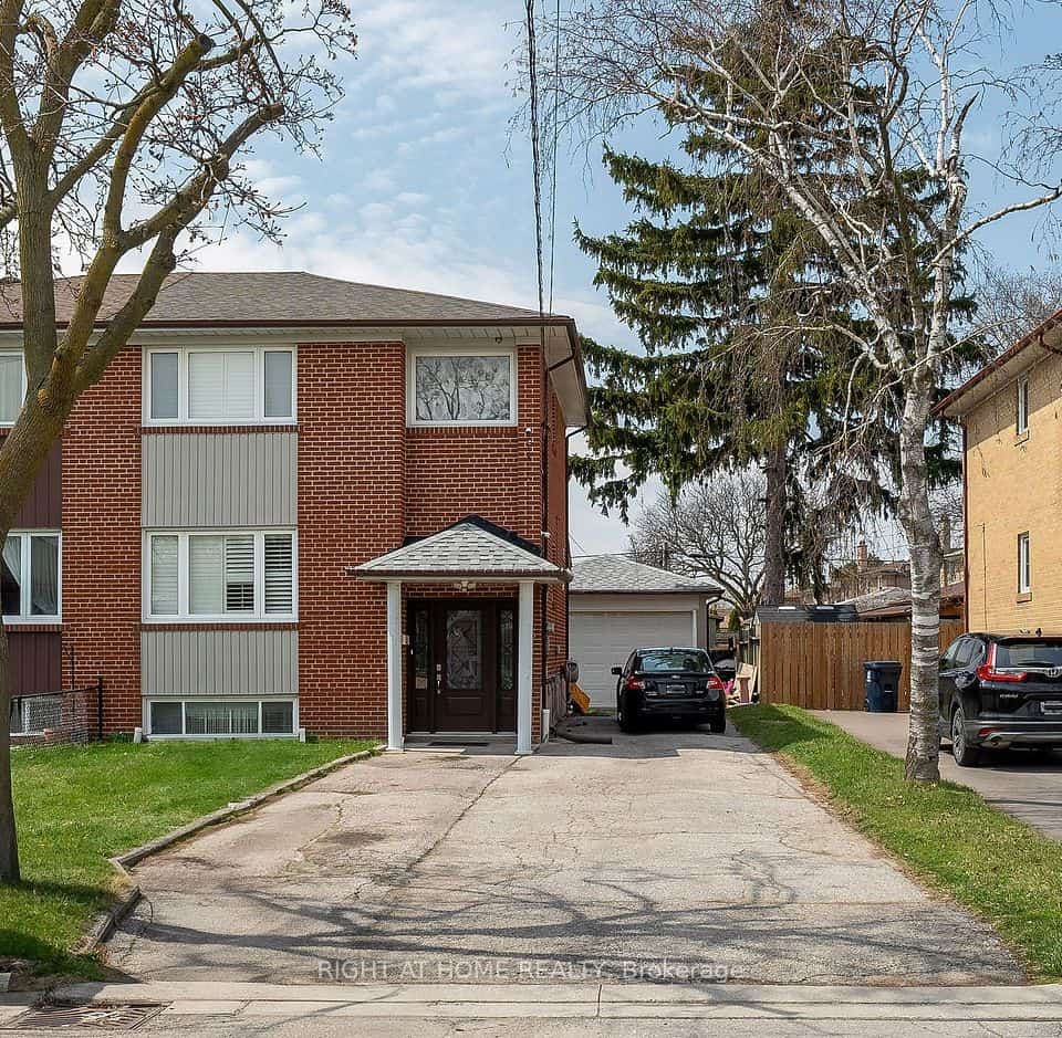 76 Habitant Drive, Toronto, ON M9M 2P2