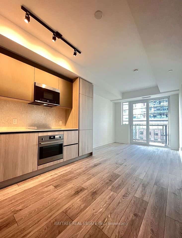 108 Peter Street #601, Toronto, ON M5V 2G7