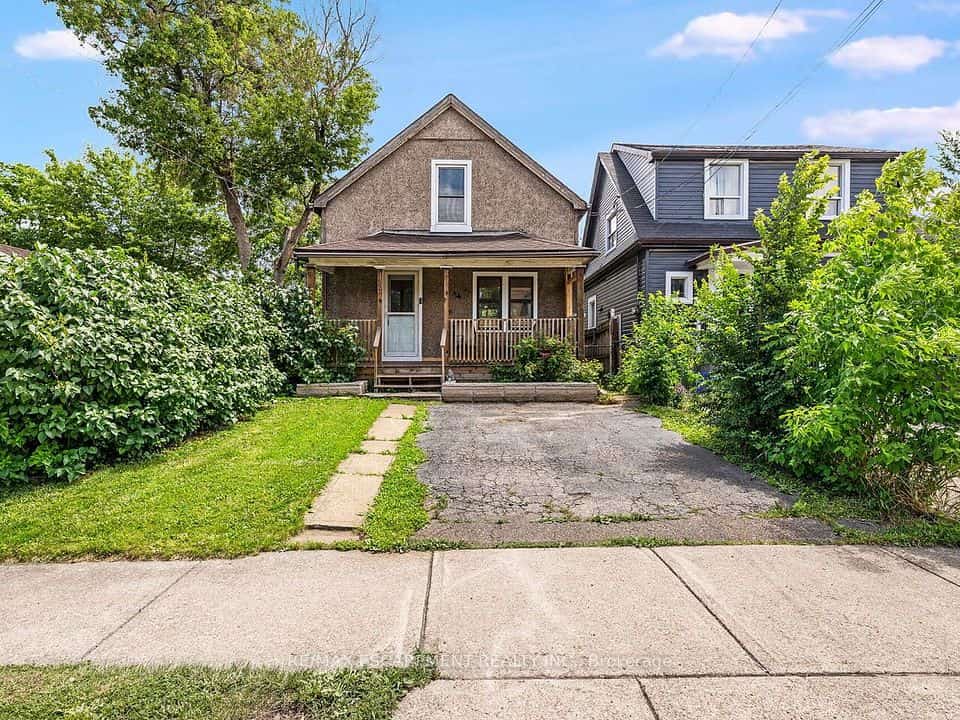 52 Stapleton Avenue N, Hamilton, ON L8H 3N5
