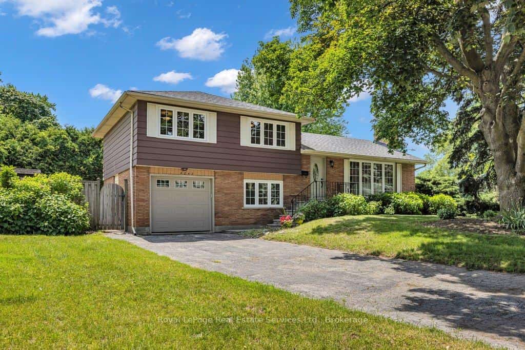 4042 Melba Lane, Burlington, ON L7L 2C3