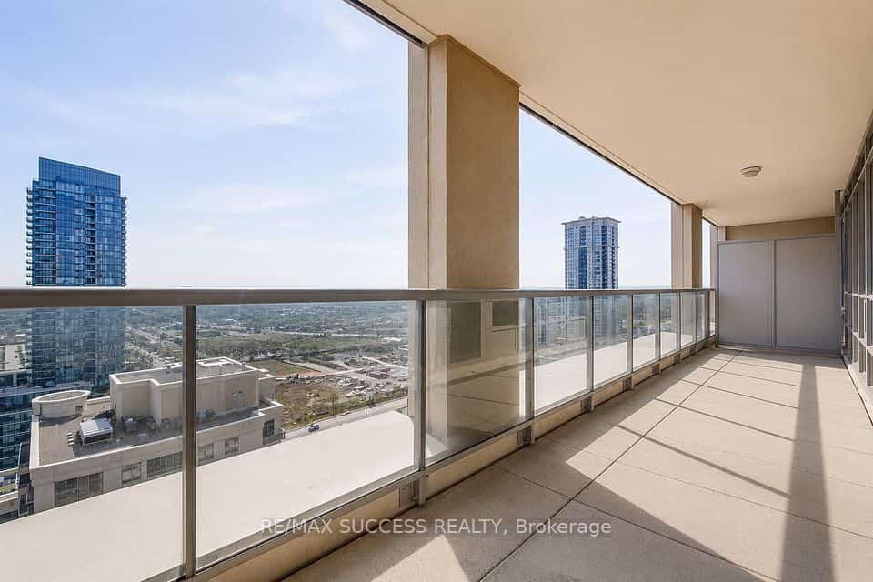 4090 Living Arts Drive #2603, Mississauga, ON L5B 4M8