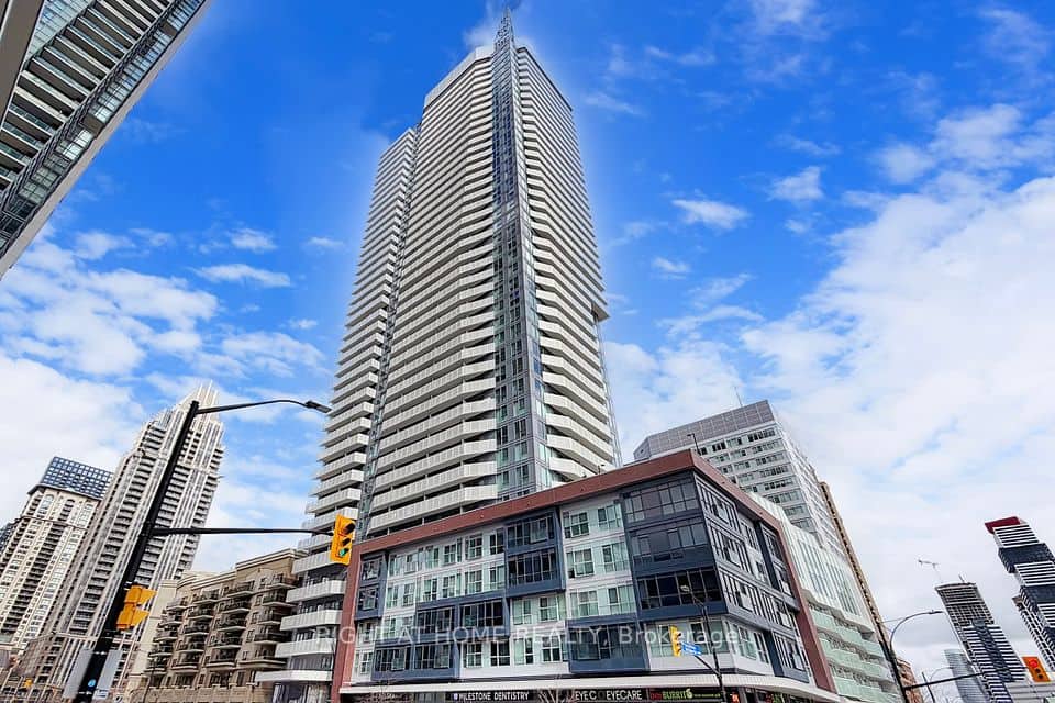 4065 Confederation Parkway, Mississauga