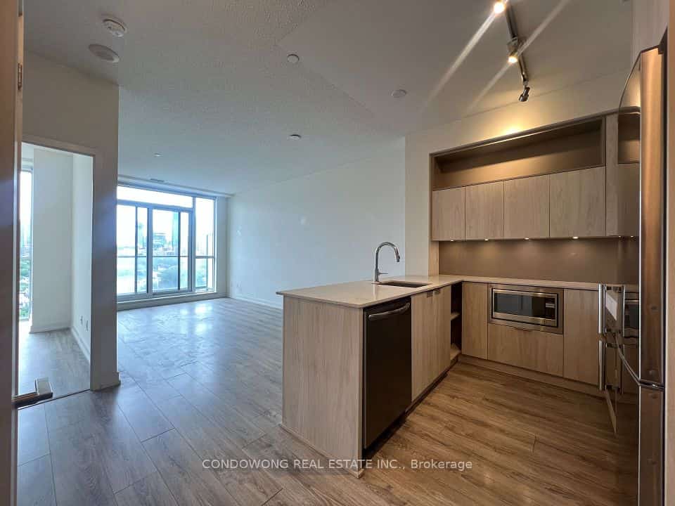 200 Sackville Street #1105, Toronto, ON M5A 0C4