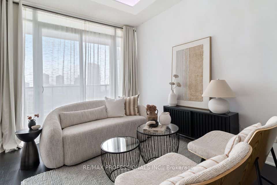 90 Park Lawn Road #1910, Toronto, ON M8Y 0B6
