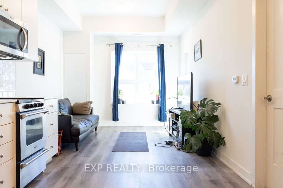 110 Fergus Avenue #101, Kitchener, ON N2A 2H2