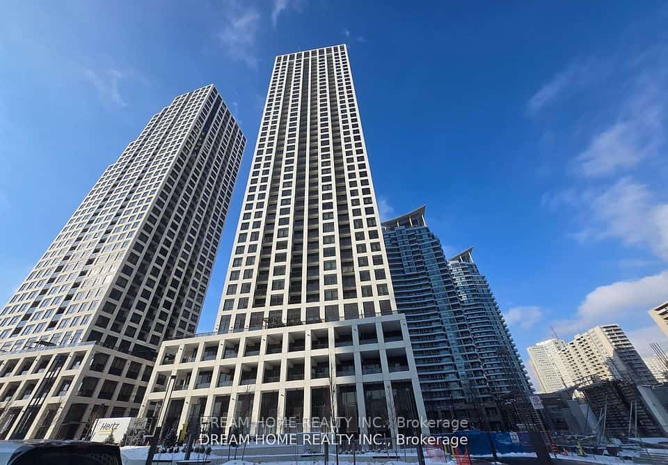 30 Elm Drive W #3010, Mississauga, ON L5B 0N6