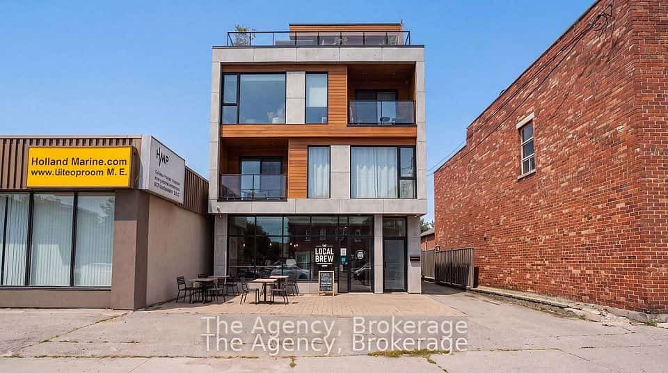 881 Lakeshore Road E, Mississauga, ON L5E 1E2