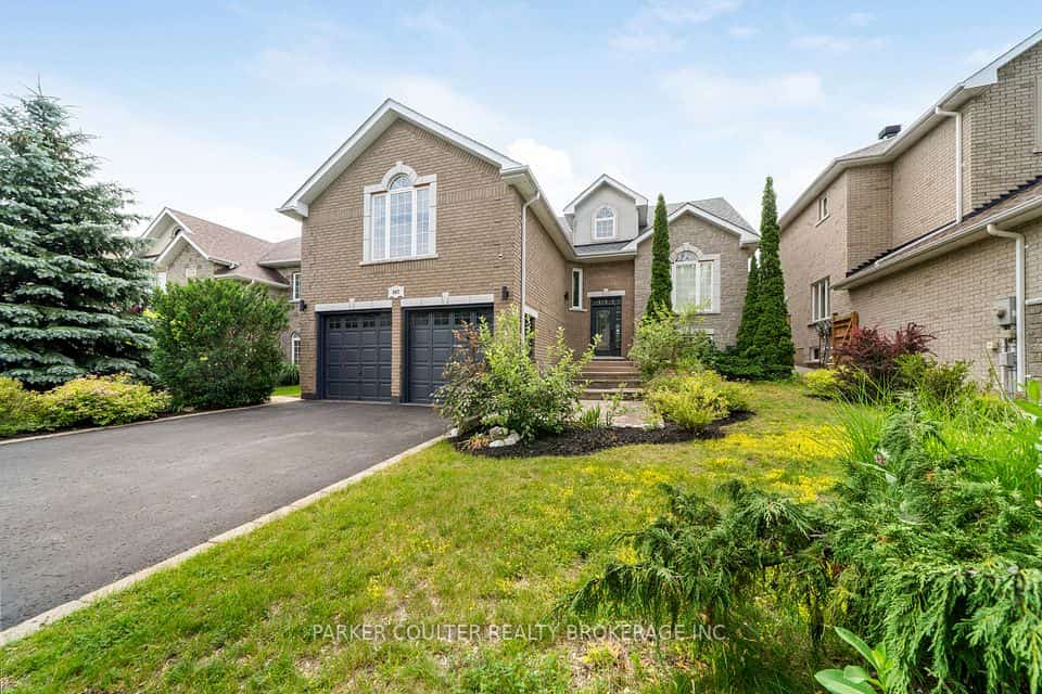 107 Cumming Drive, Barrie, ON L4N 0C6