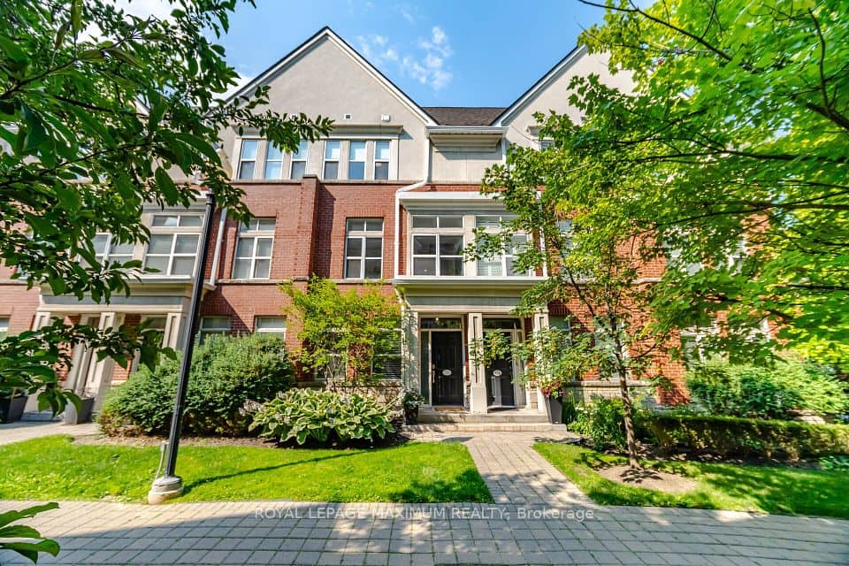 126 Resurrection Road, Toronto