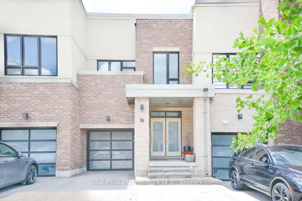 16 Denarius Crescent, Richmond Hill, ON L4E 0Y9