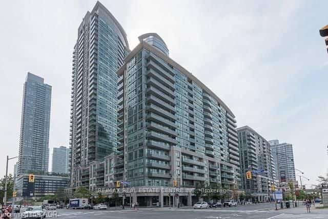 51 Lower Simcoe Street #802, Toronto, ON M5J 3A2