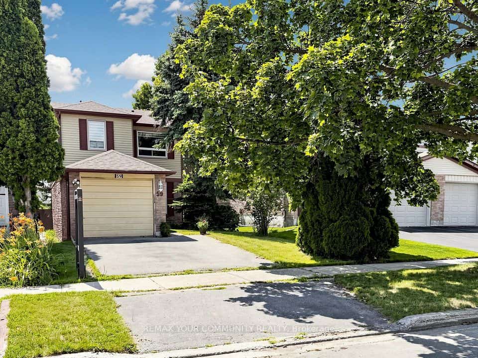 59 Valley Stream Drive, Toronto, ON M1V 2A4