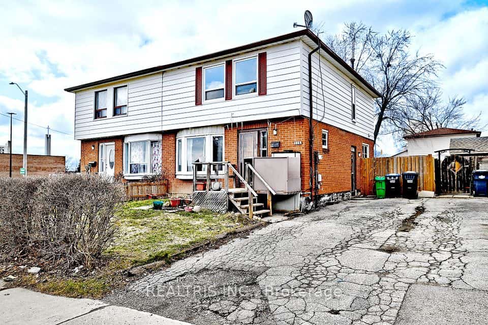 116 Sutherland Avenue, Brampton, ON L6V 2H7