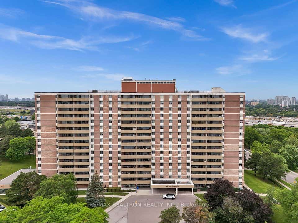 120 Dundalk Drive Condos, Toronto