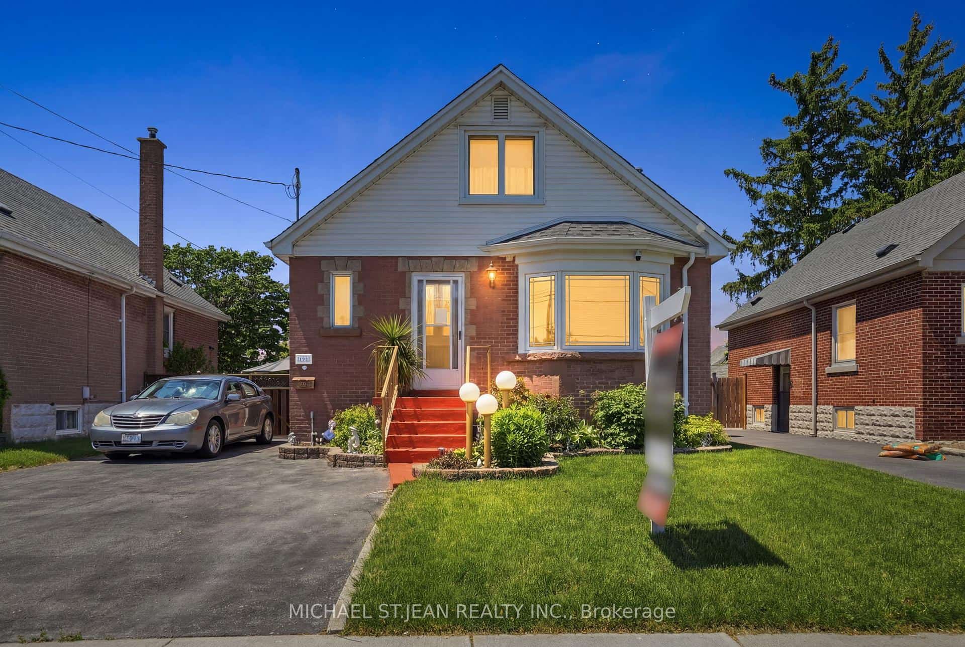 192 Parkdale Avenue S, Hamilton, ON L8K 3P4