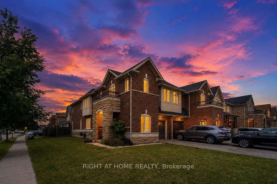 33 Drexel Road, Brampton, ON L6P 3S4