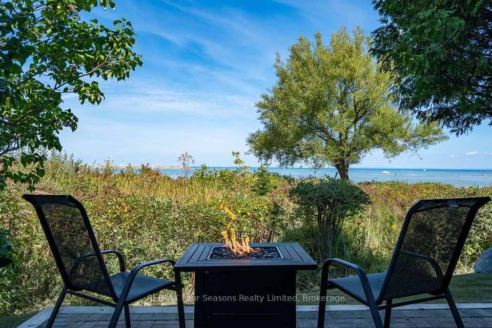 44 Trott Boulevard #24, Collingwood, ON L9Y 5B7