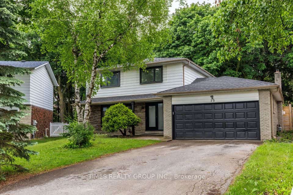 75 Beswick Drive, Newmarket, ON L3Y 1E8
