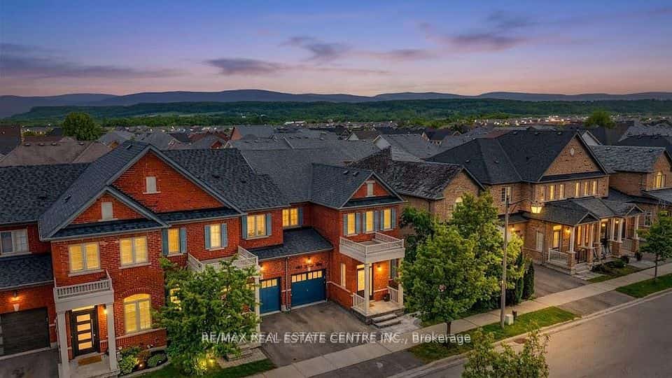 590 GRANT Way, Milton, ON L9T 0W1