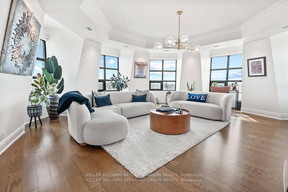 650 Mount Pleasant Road, Toronto