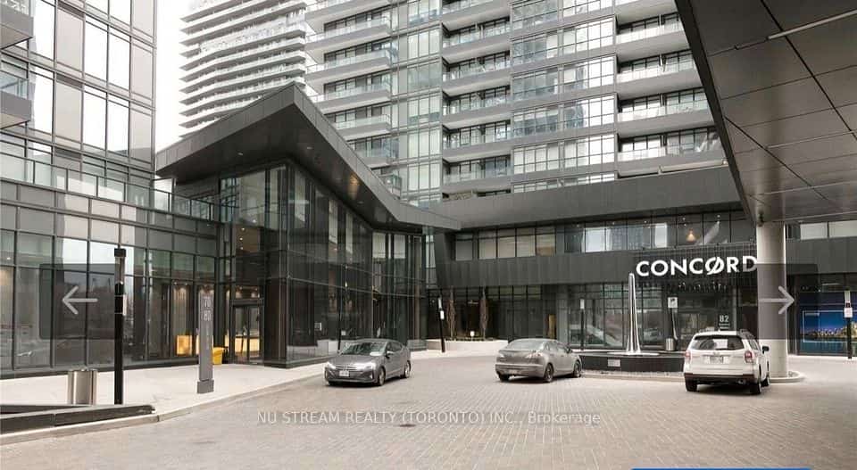 70 Queens Wharf Road #203, Toronto, ON M5V 0J2