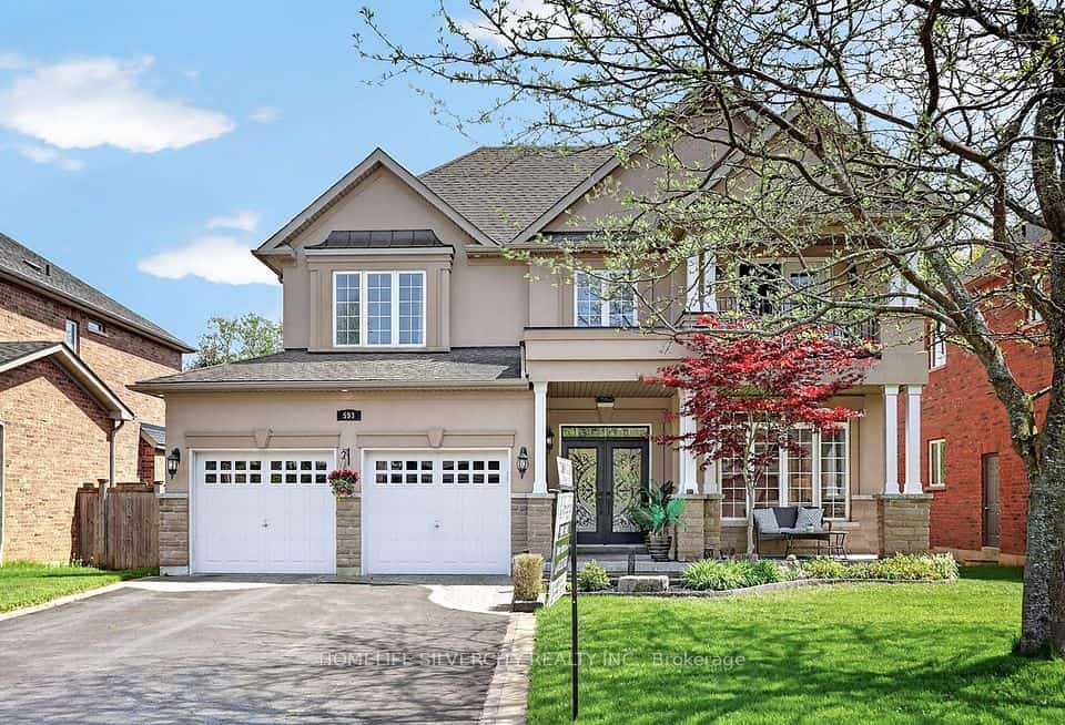 593 Maitland Drive, Pickering, ON L1W 3T6