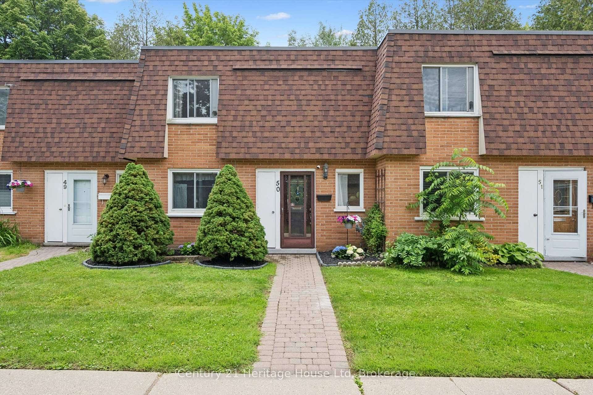 120 Country Club Drive #50, Guelph, ON N1E 3K7