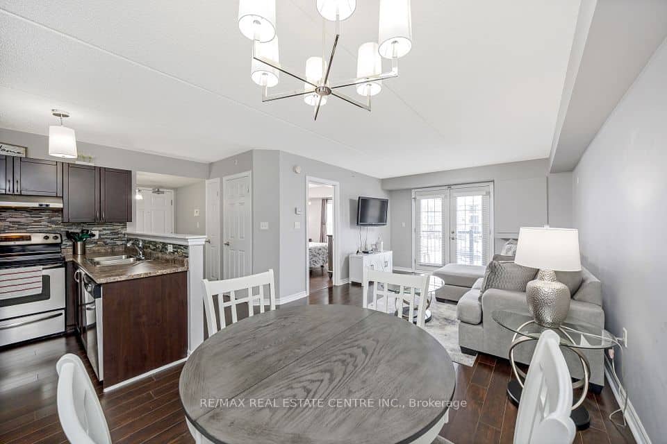 1360 Main Street E, Milton