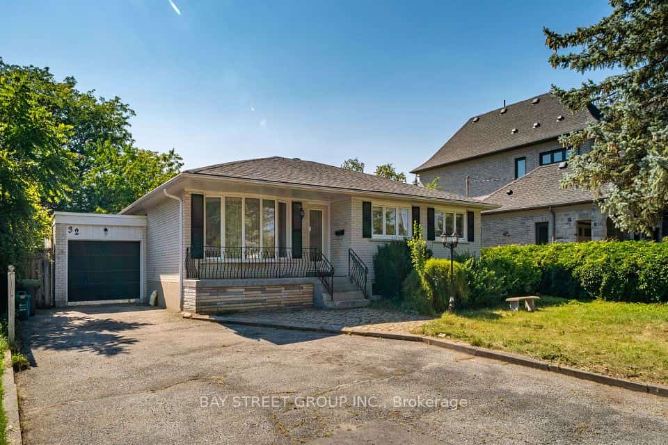32 Alanadale Avenue, Markham, ON L3P 1S3