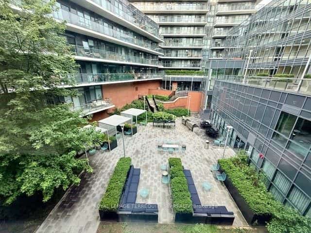 38 Iannuzzi Street #1610, Toronto, ON M5V 0S2