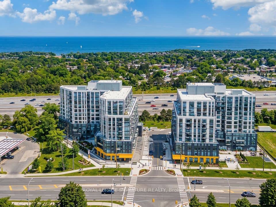 7439 Kingston Road, Toronto