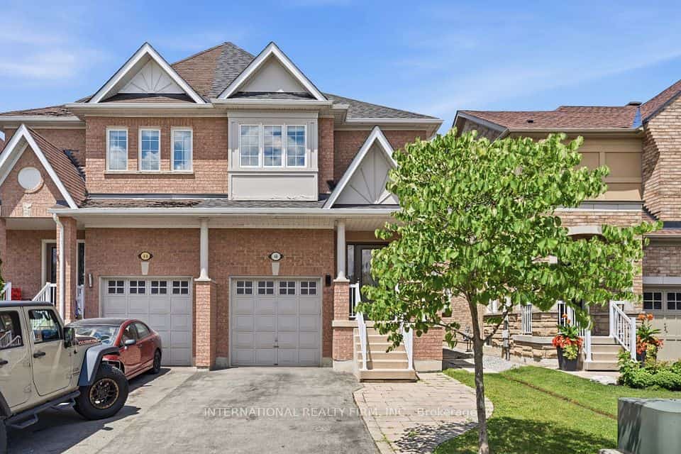 68 Old Orchard Crescent, Richmond Hill, ON L4S 2X3