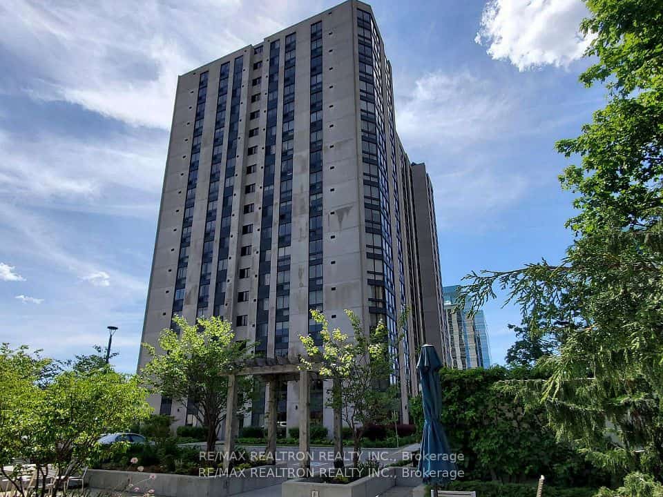 5 Kenneth Avenue #1208, Toronto, ON M2N 6M7
