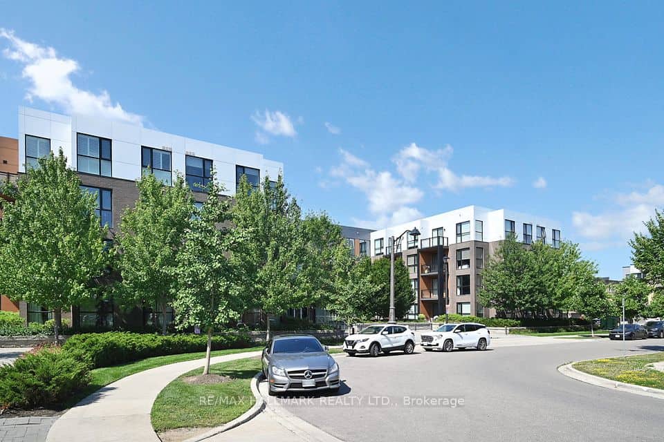 150 Sabina Drive, Oakville