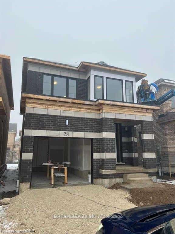 28 Crossmore Crescent, Cambridge, ON M1S 0C7