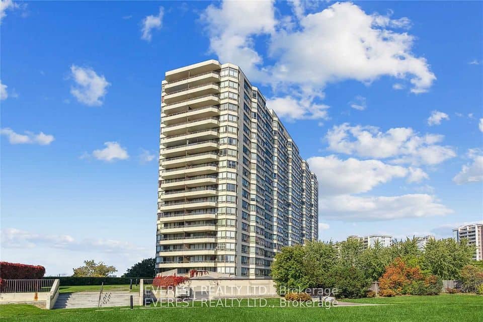 5 Greystone Walk Drive, Toronto