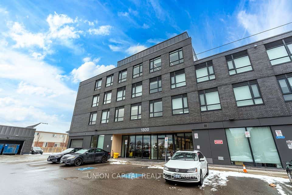 1800 Simcoe Street #201, Oshawa, ON L1G 0C2