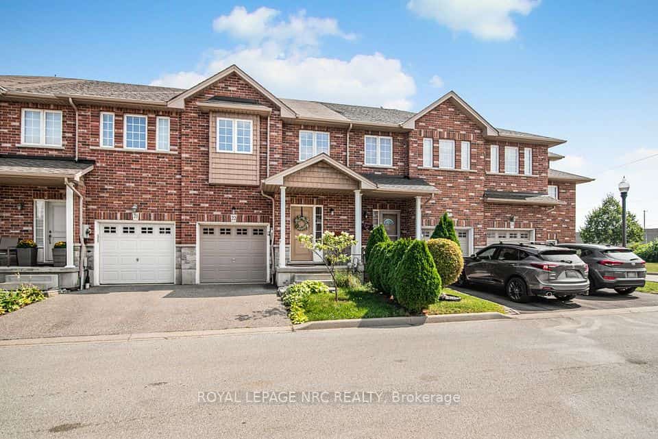 45 Seabreeze Crescent #22, Hamilton, ON L8E 0G1