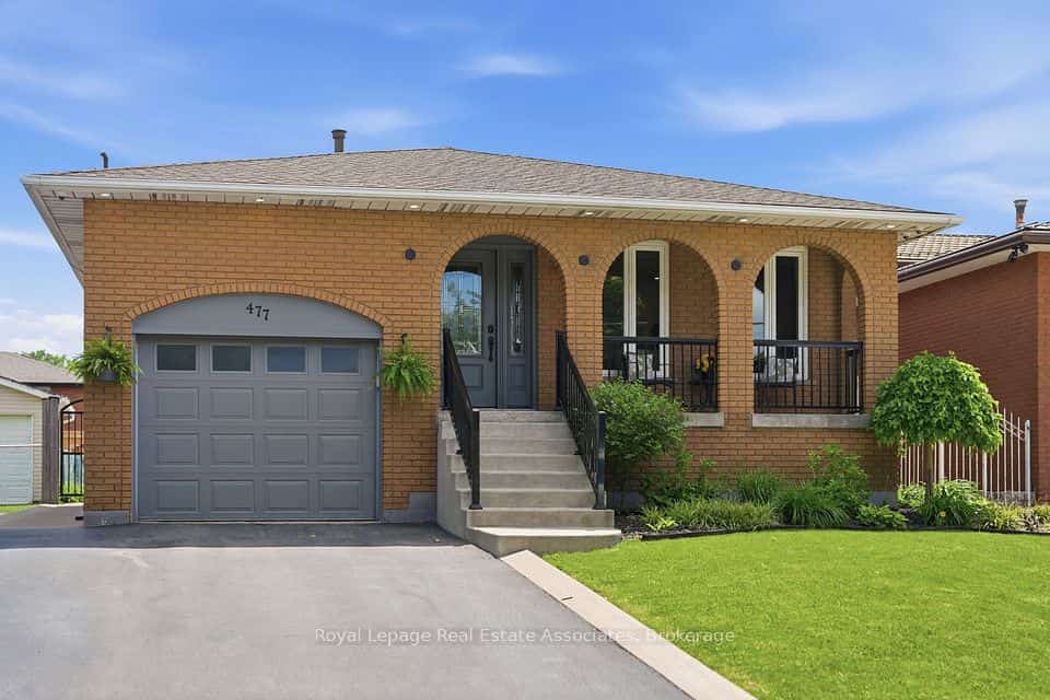 477 Queen Victoria Drive, Hamilton, ON L8W 1G8