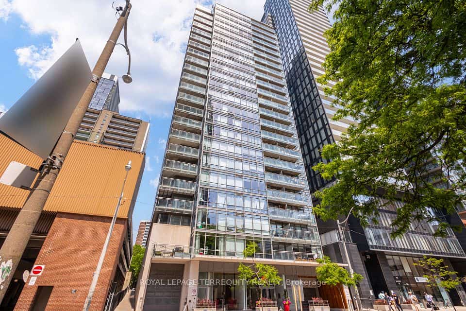 22 Condominiums, Toronto