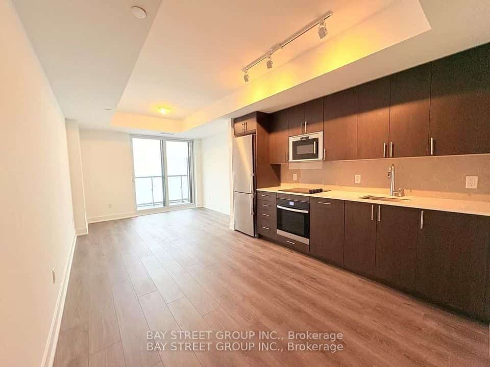 2545 Simcoe Street E #1720, Oshawa, ON L1H 7K4