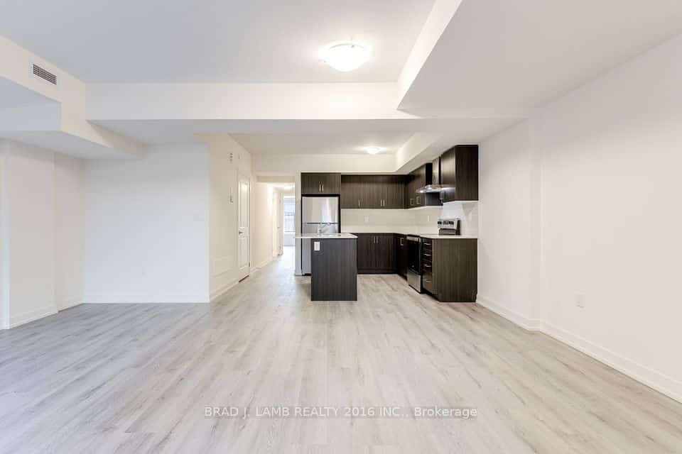 58 Elizabeth Street S #2106, Richmond Hill, ON L4C 5W2