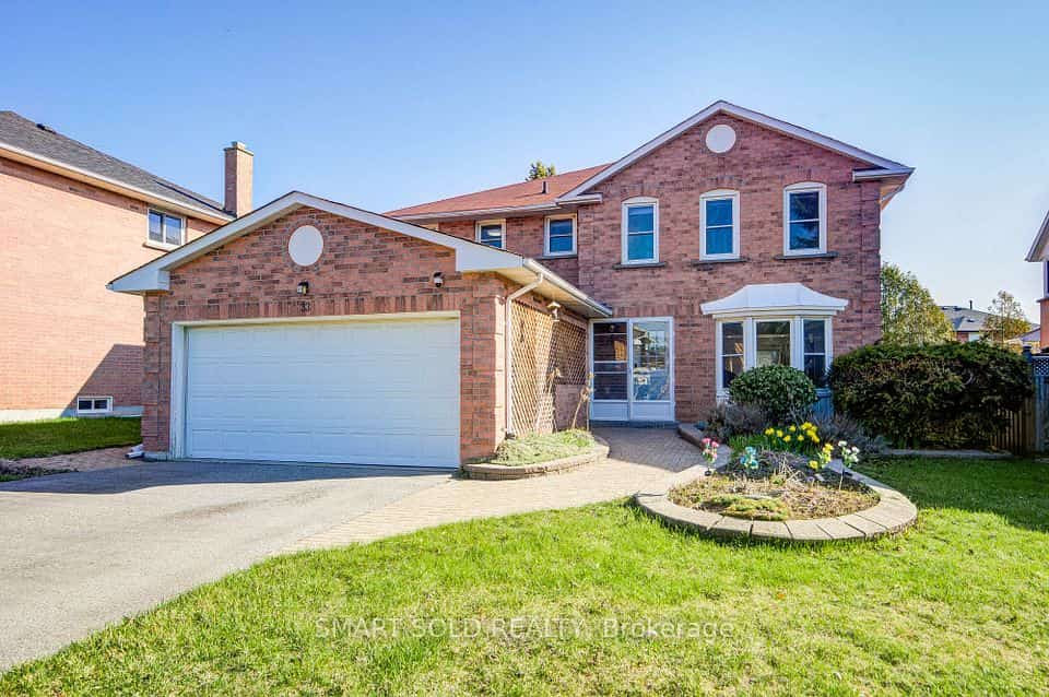 33 Love Crescent, Ajax, ON L1S 4T3