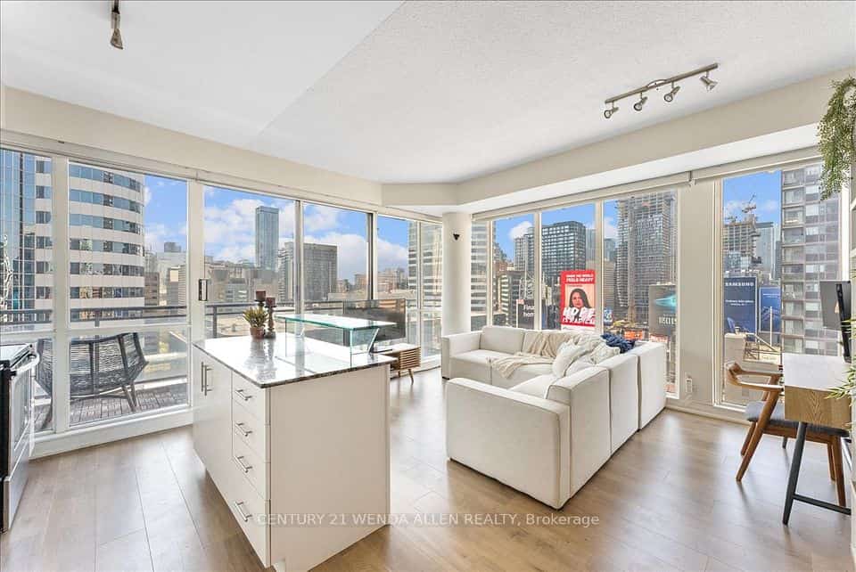 220 Victoria Street #1709, Toronto, ON M5B 2R6