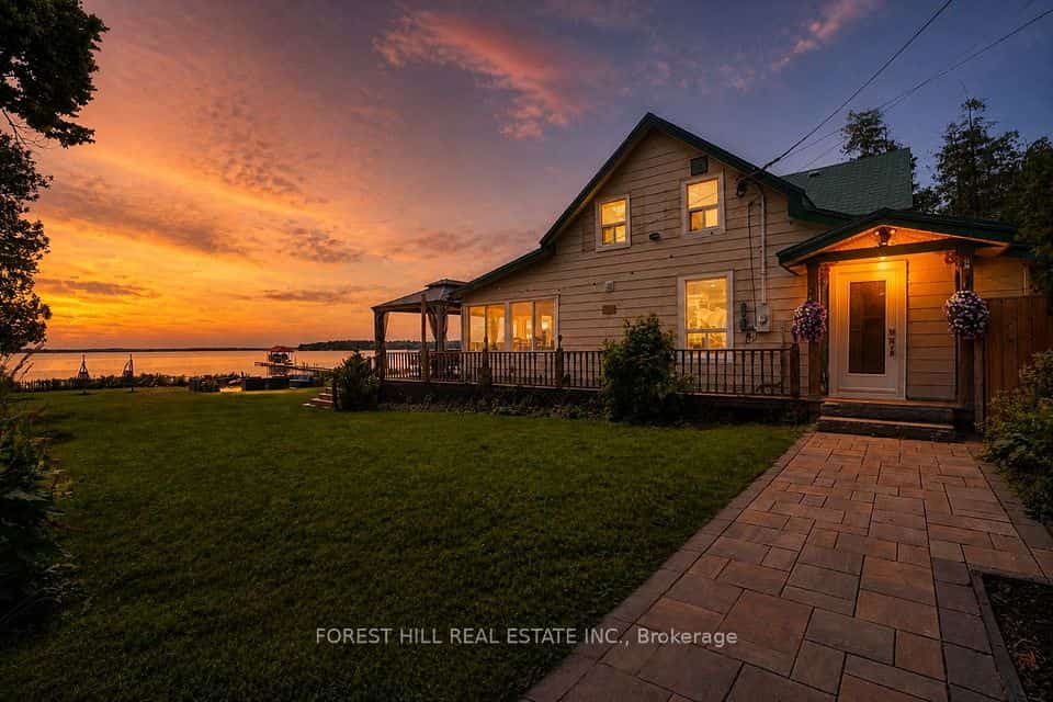 1031 Wisker Avenue, Innisfil, ON L0L 1C0