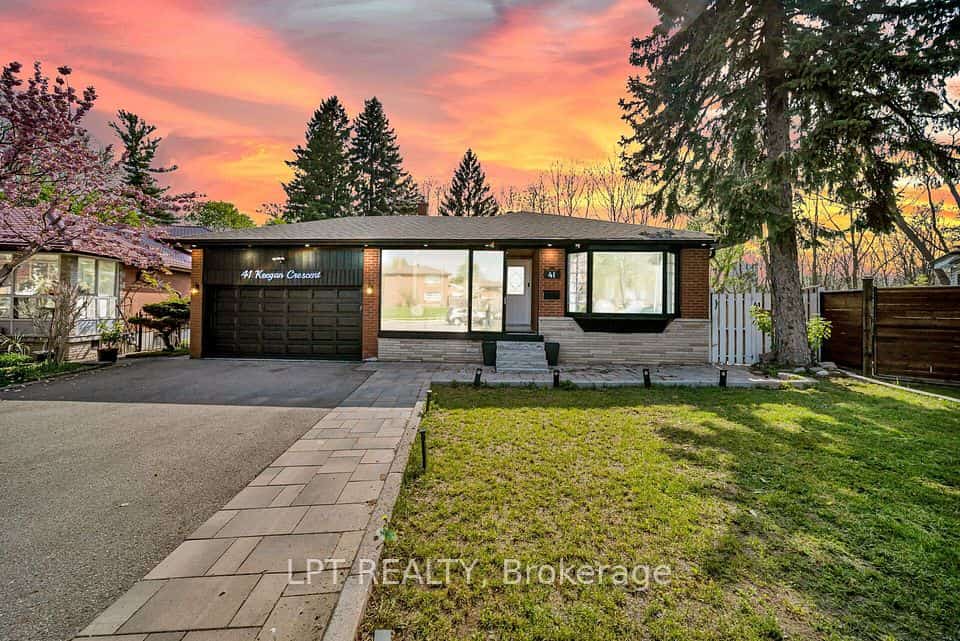 41 Keegan Crescent, Toronto, ON M3J 1G1